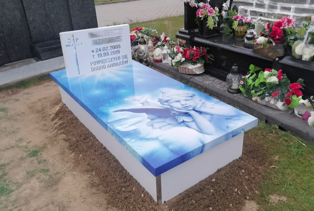 Nagrobek kompozytowy dziecięcy