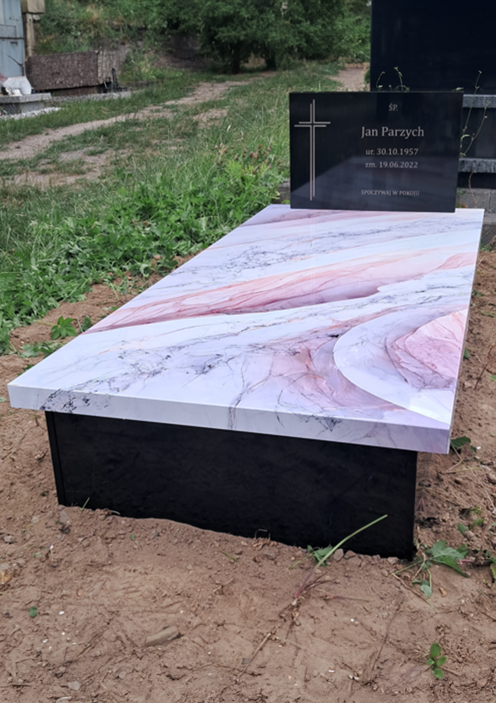 Nagrobek kompozytowy pojedynczy